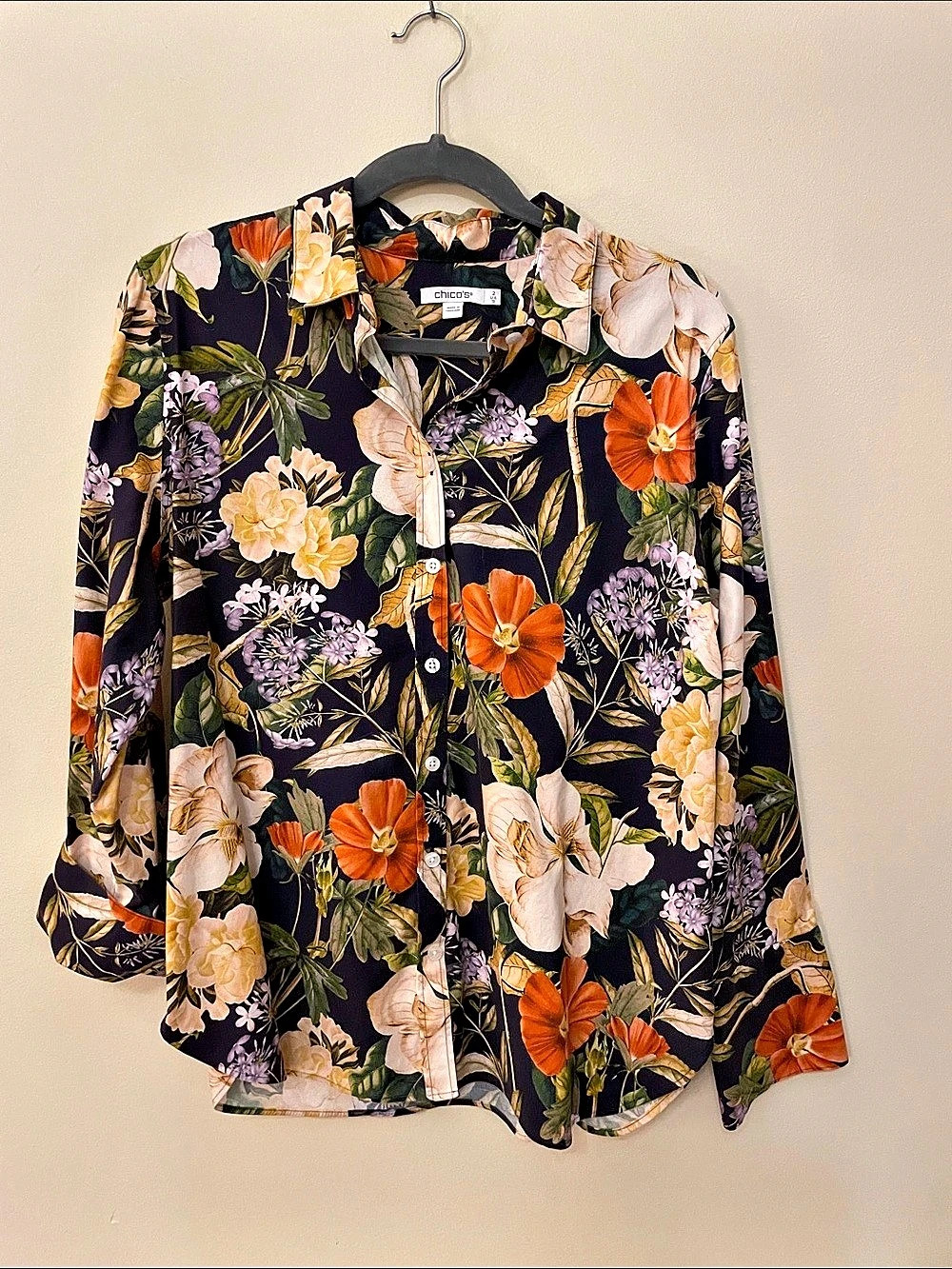 Chico's No-Iron Stretch Botanical Floral Shirt Black & Orange Size 2
